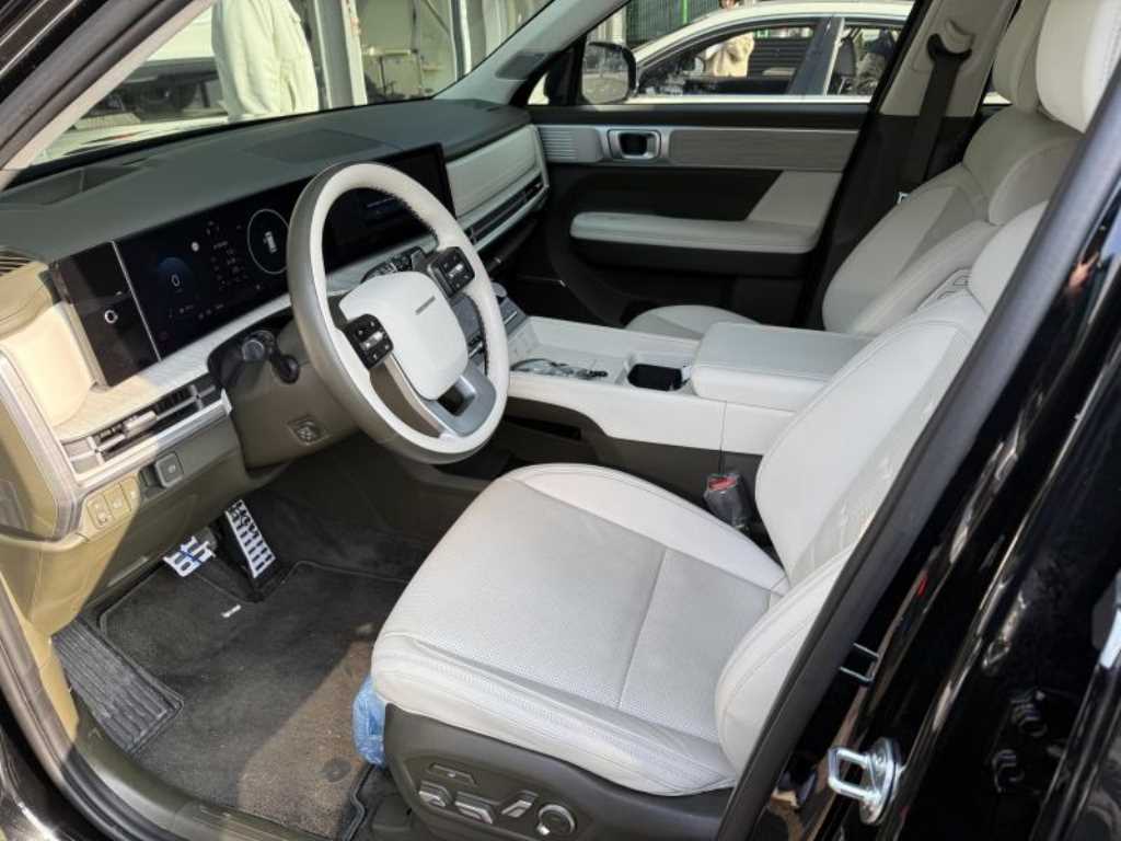 HYUNDAI Santa Fe - Vista 5