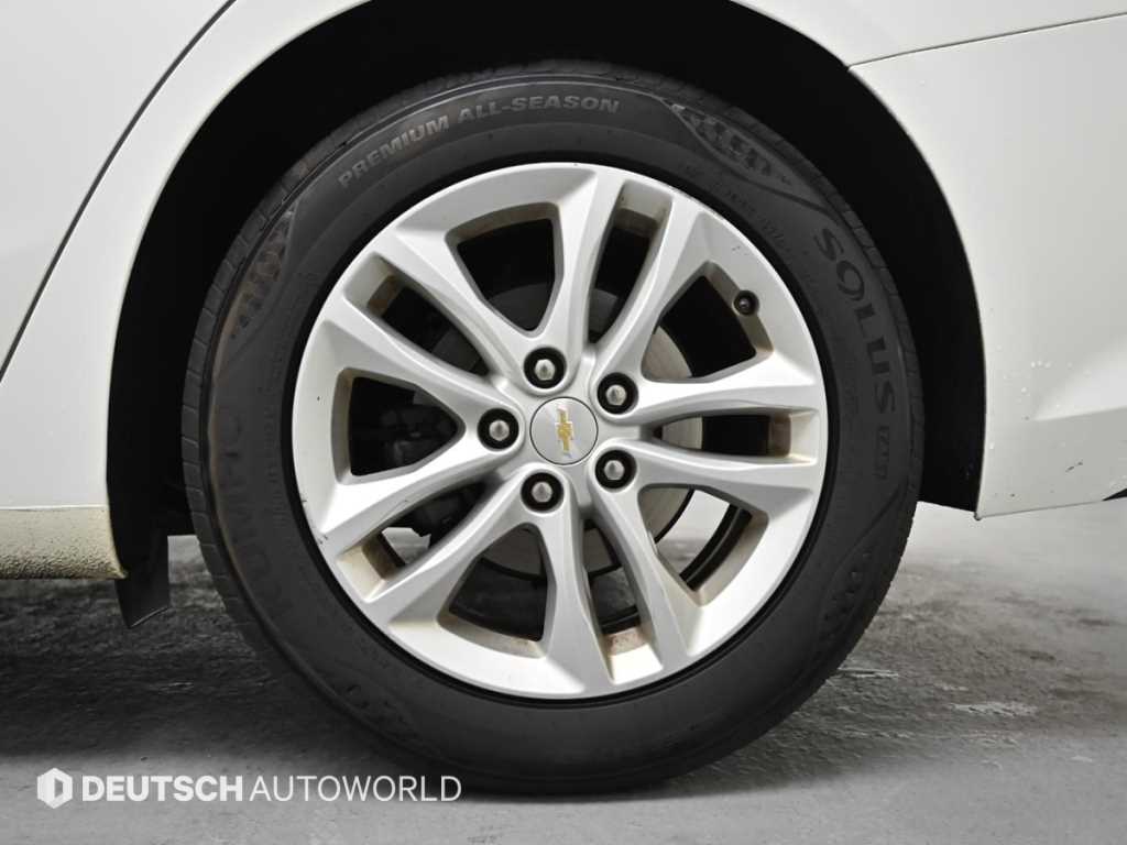 Chevrolet Malibu - Vista 5