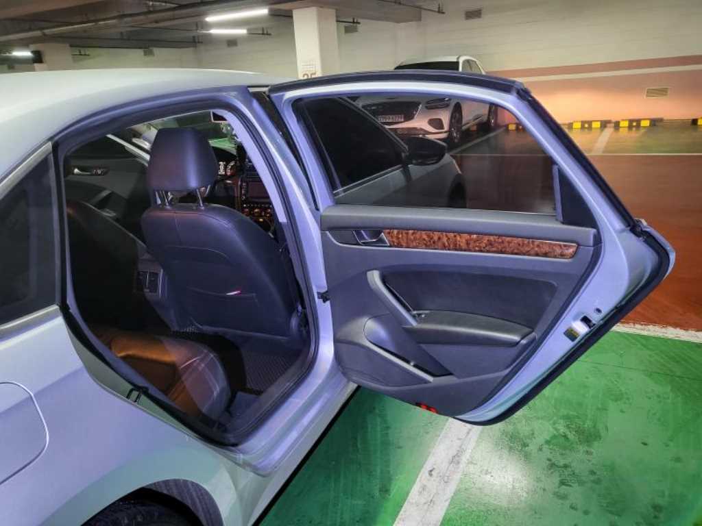 Volkswagen Passat 2013 Gris - Importación desde Corea - HF Imports Iquique - Foto 13