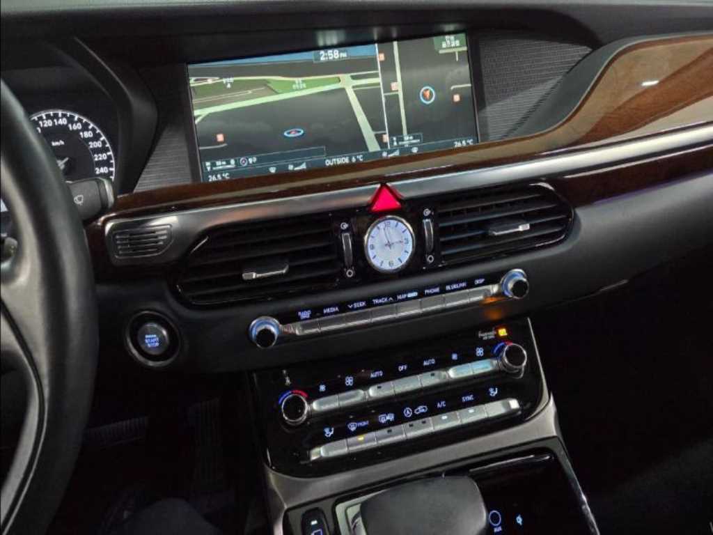 Genesis EQ900 - Vista 7