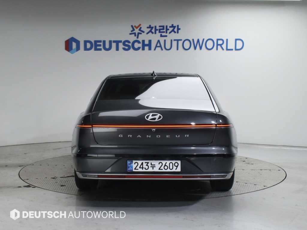 HYUNDAI Grandeur - Vista 4
