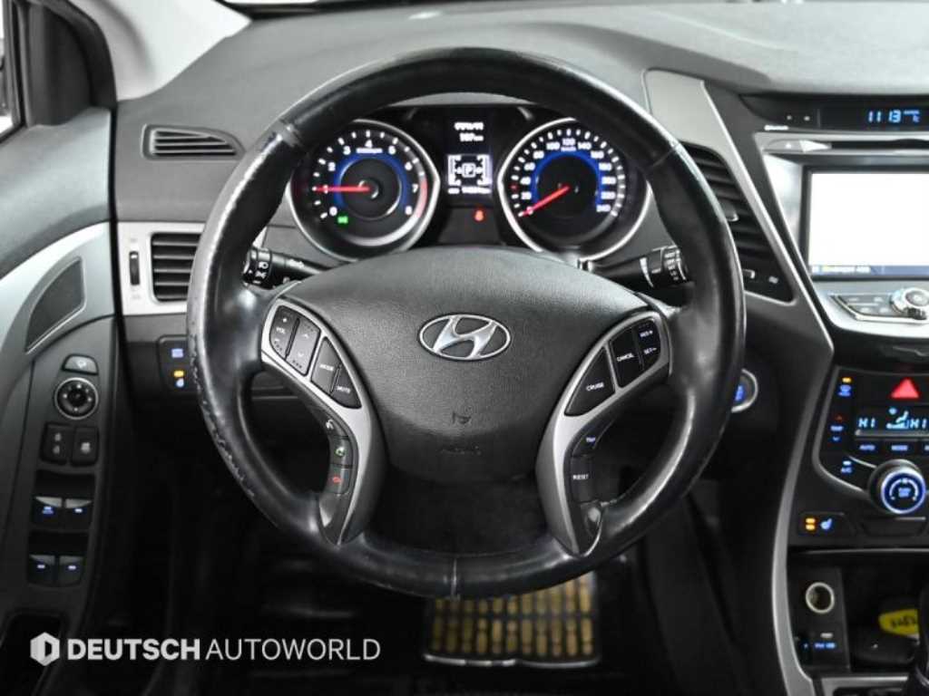 HYUNDAI Avante 2014 Plateado - Importación desde Corea - HF Imports Iquique - Foto 13