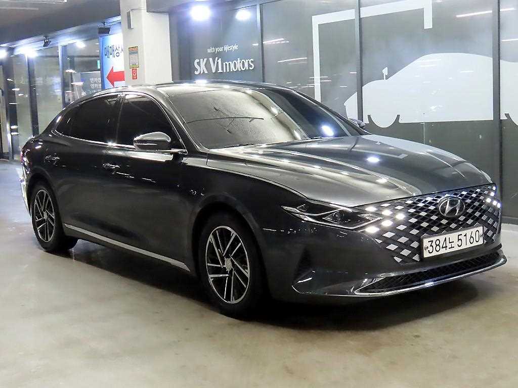 HYUNDAI Grandeur - Vista 2