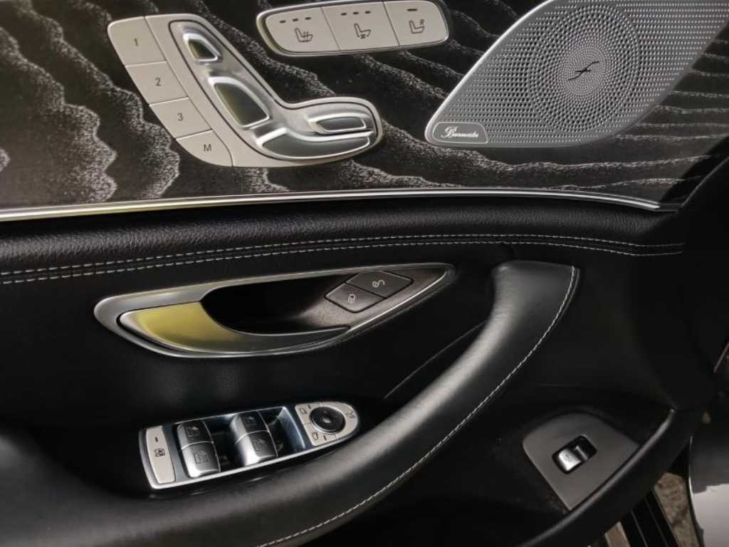 Mercedes Benz AMG GT - Vista 8