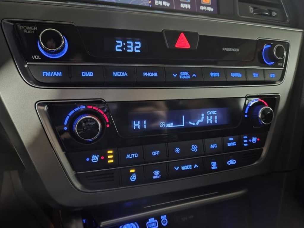 HYUNDAI Sonata - Vista 10