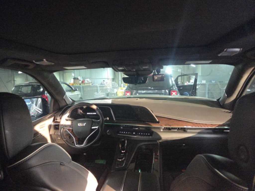 Cadillac Escalade - Vista 3