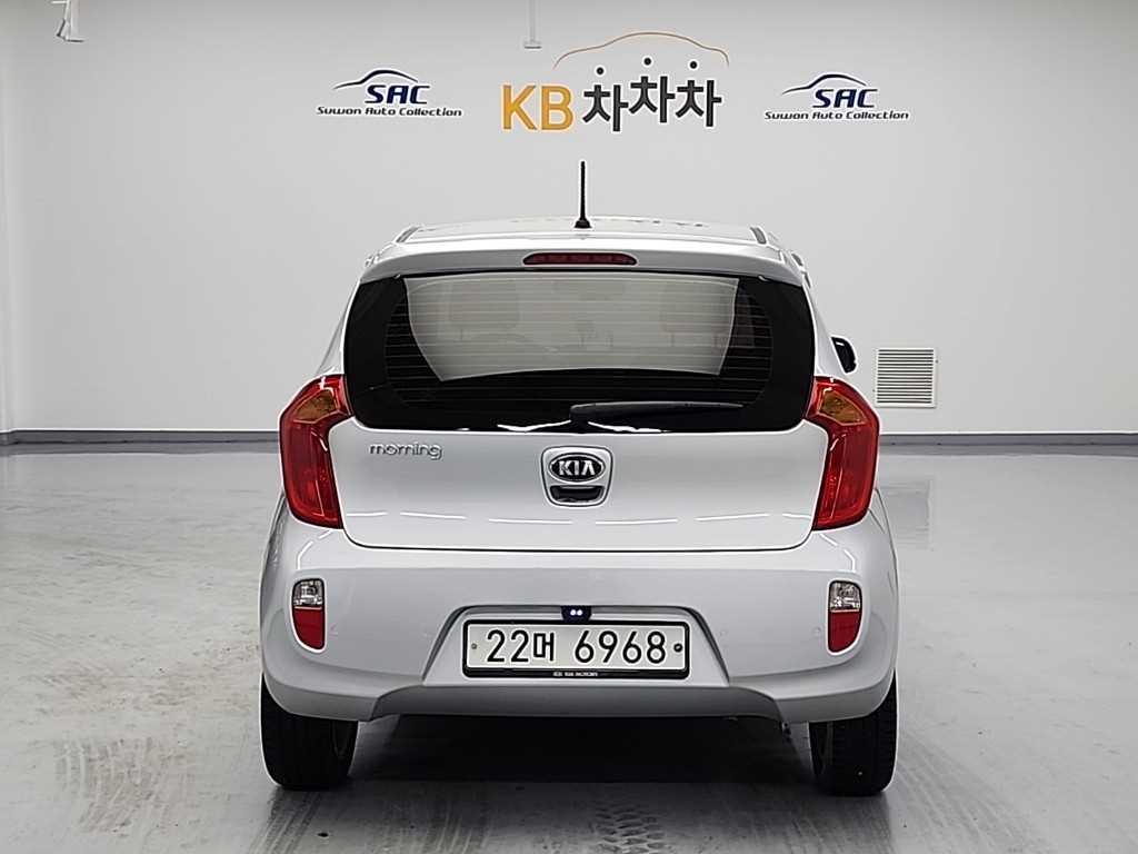 KIA Morning - Vista 4