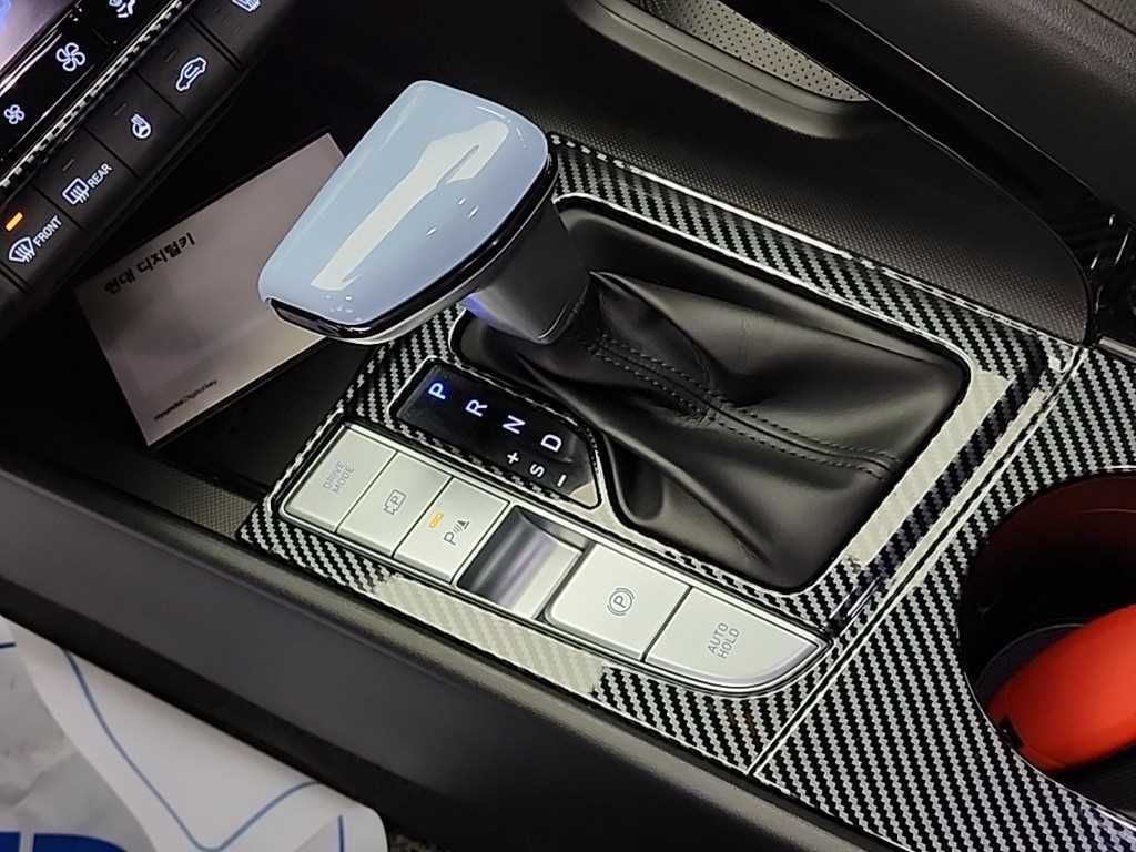 HYUNDAI Avante - Vista 8