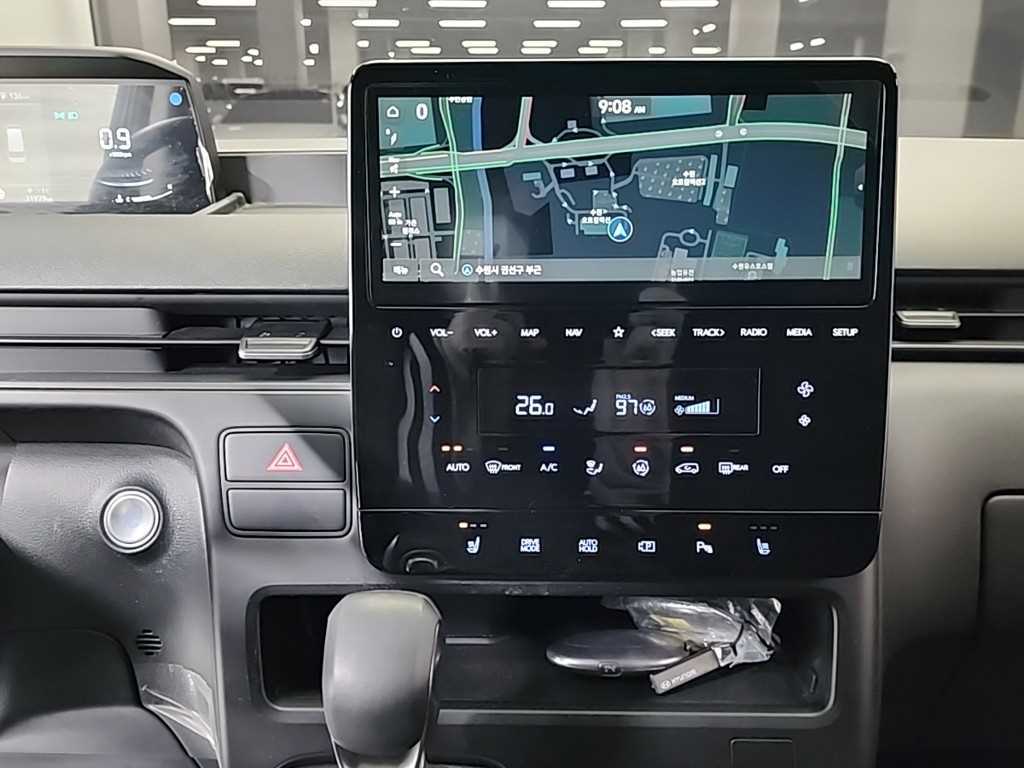 HYUNDAI Staria - Vista 10