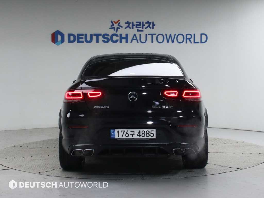 Mercedes Benz GLC Class - Vista 4