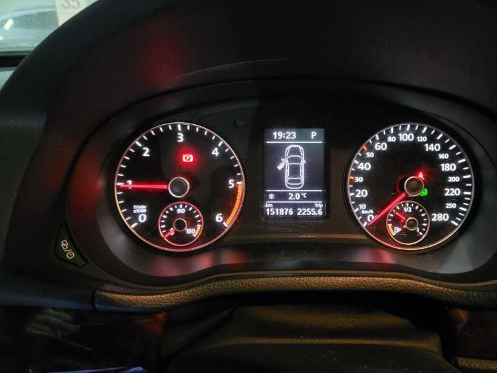 Volkswagen Passat - Vista 2