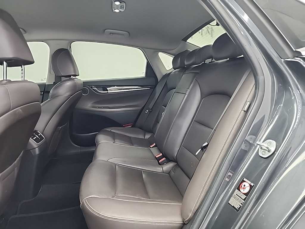 HYUNDAI Grandeur - Vista 12