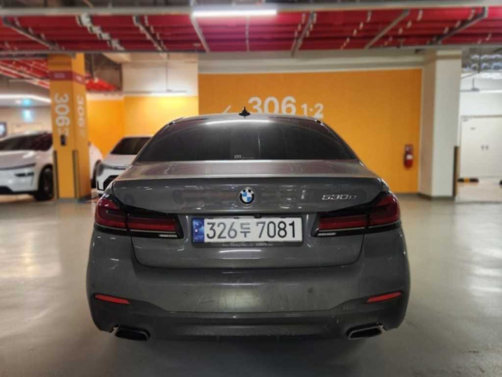 BMW 5 Series - Vista 2