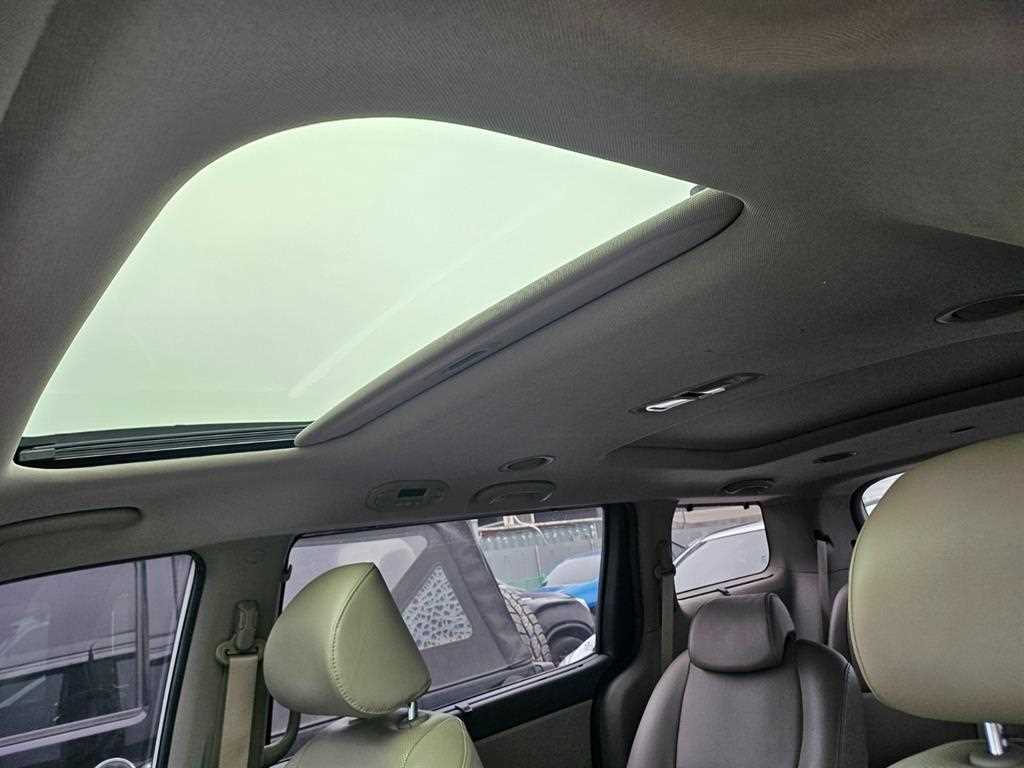 KIA Carnival 2015 Blanco - Importación desde Corea - HF Imports Iquique - Foto 19