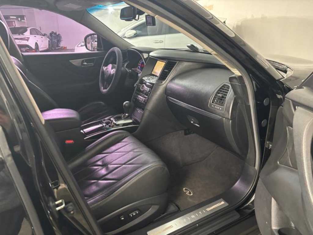 Infiniti FX - Vista 7