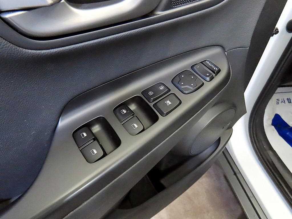 HYUNDAI Kona 2019 Blanco - Importación desde Corea - HF Imports Iquique - Foto 13