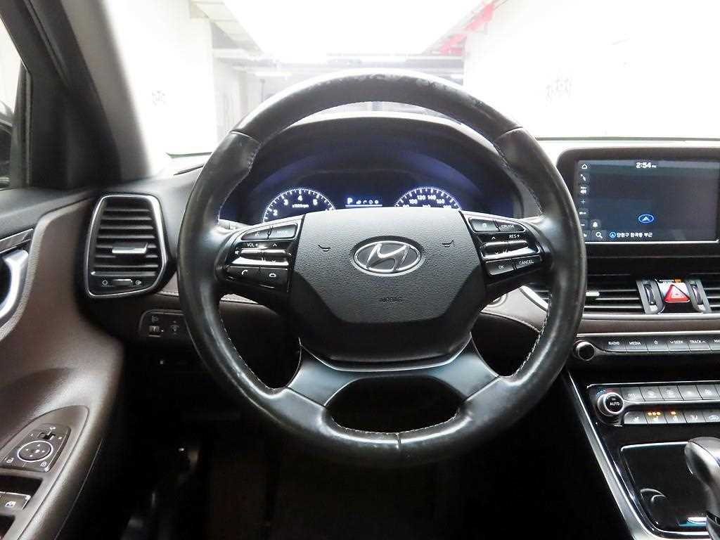 HYUNDAI Grandeur - Vista 6