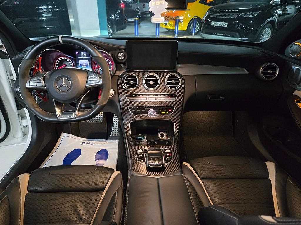 Mercedes Benz C Class - Vista 9