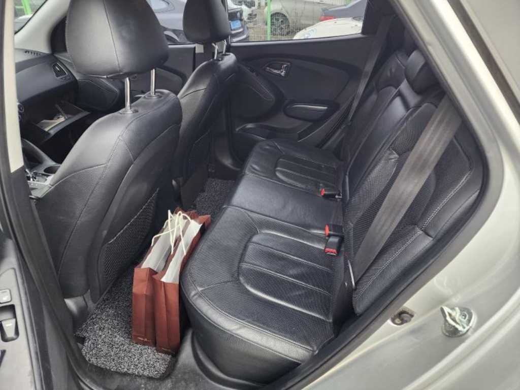 HYUNDAI Tucson - Vista 4