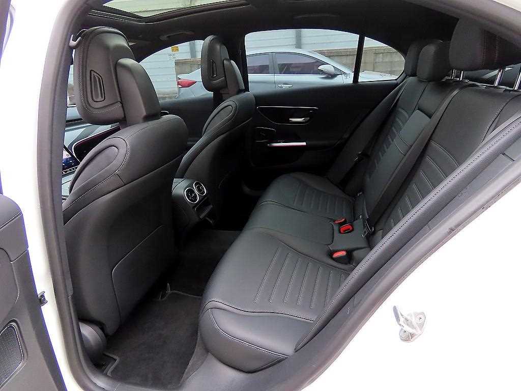 Mercedes Benz C Class - Vista 6