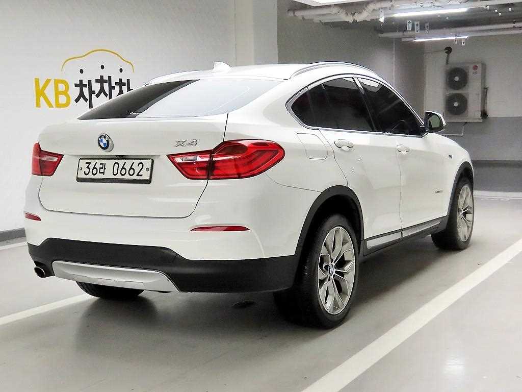 BMW X4 - Vista 4