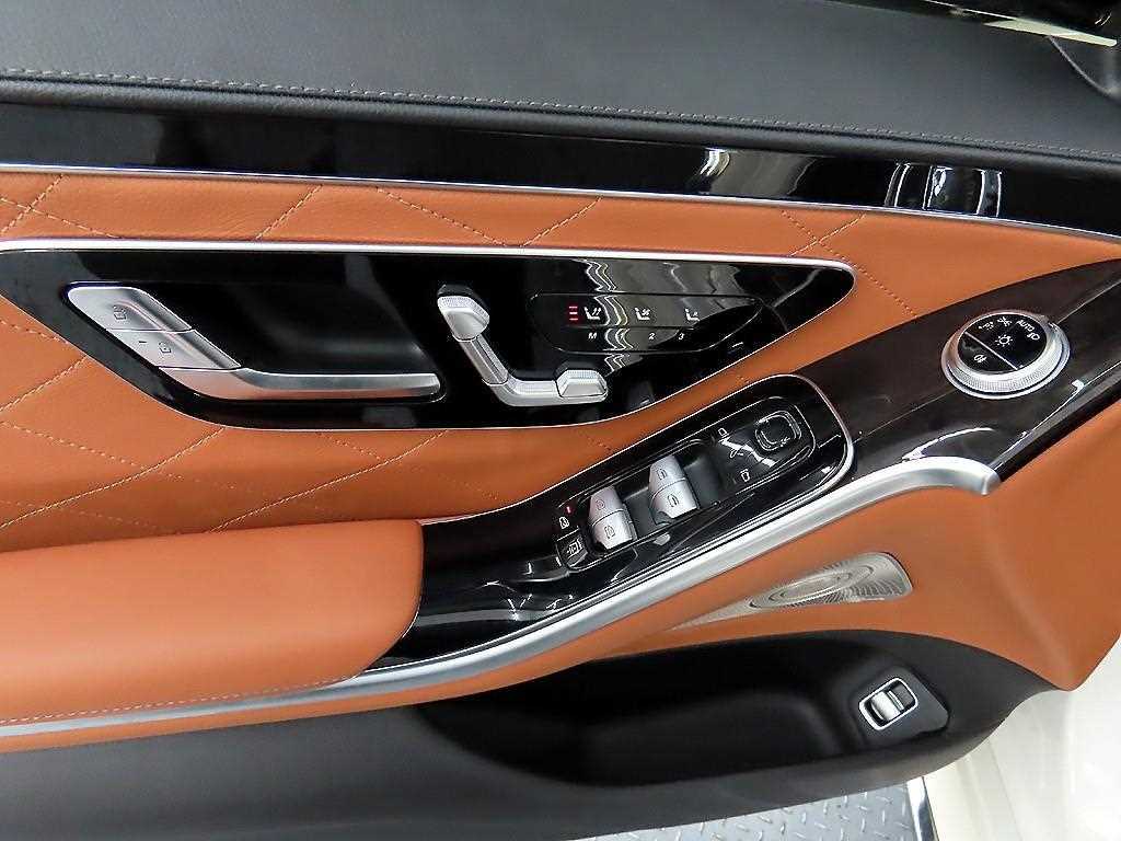 Mercedes Benz S Class - Vista 11