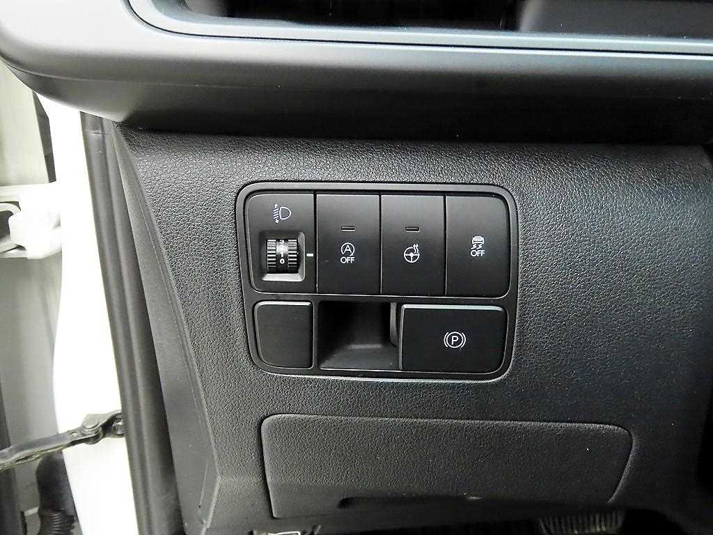 HYUNDAI Staria - Vista 12