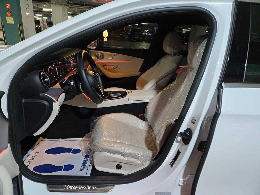 Mercedes Benz E class - Vista 6