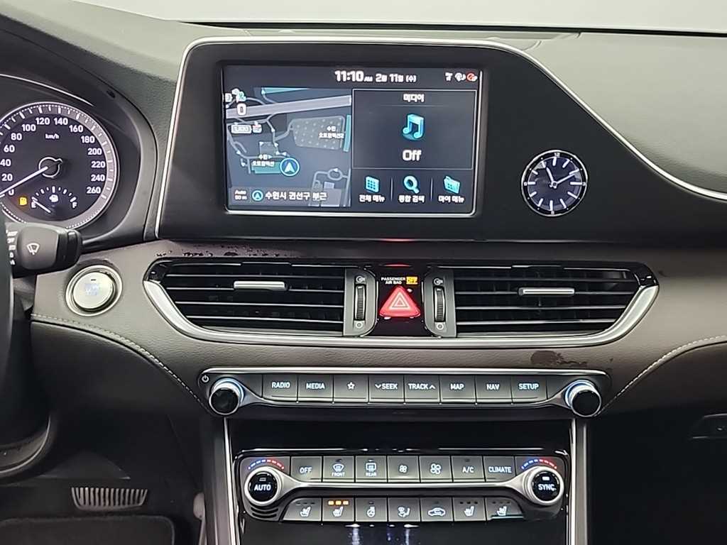 HYUNDAI Grandeur - Vista 10