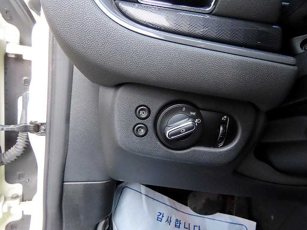 Mini Clubman - Vista 12