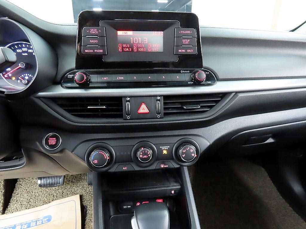 KIA K3 2021 Blanco - Importación desde Corea - HF Imports Iquique - Foto 14