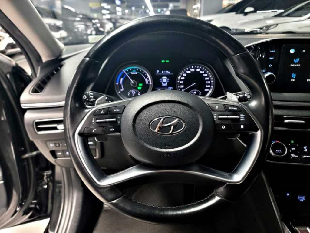 HYUNDAI Sonata - Vista 6