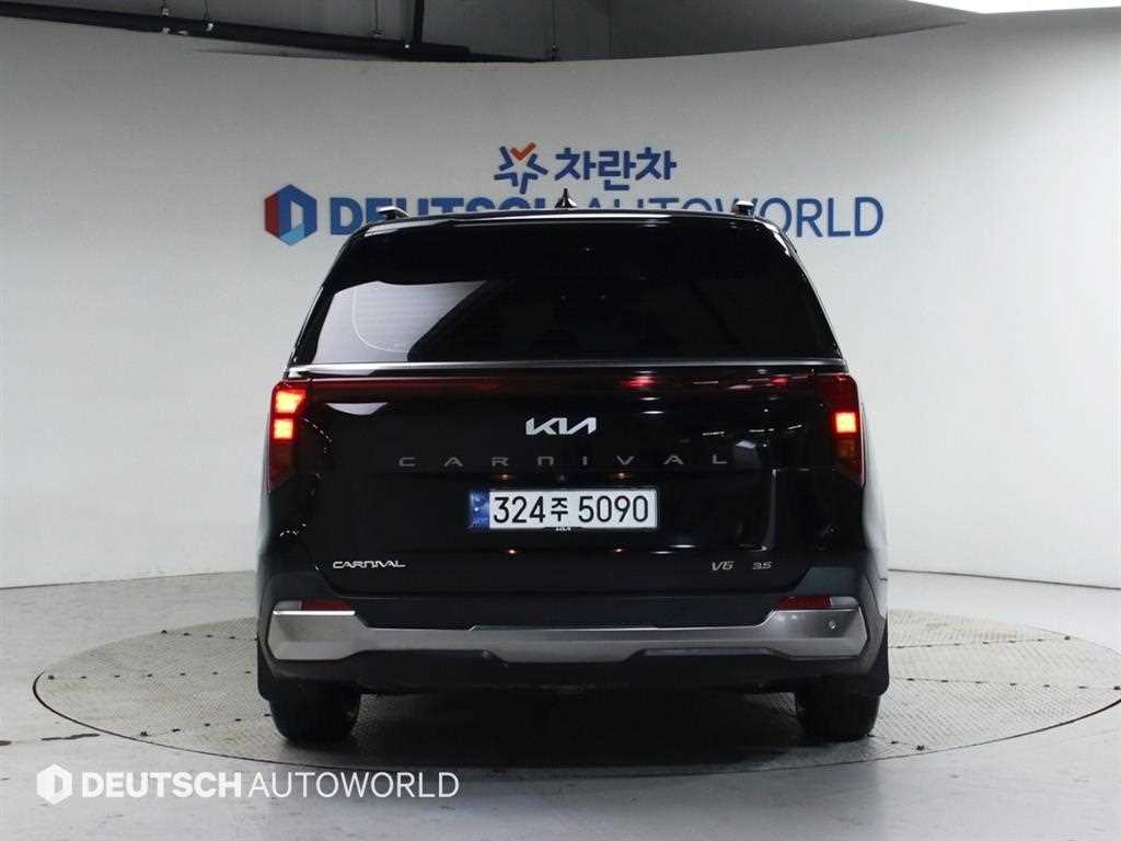 KIA Carnival - Vista 4