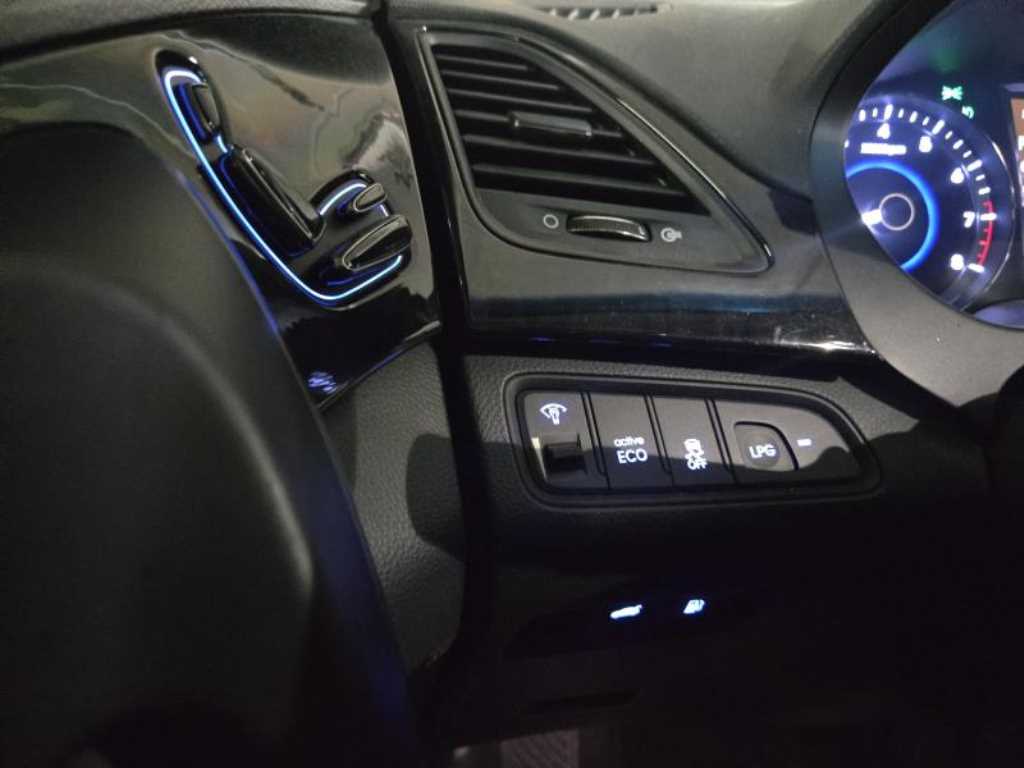 HYUNDAI Grandeur - Vista 11