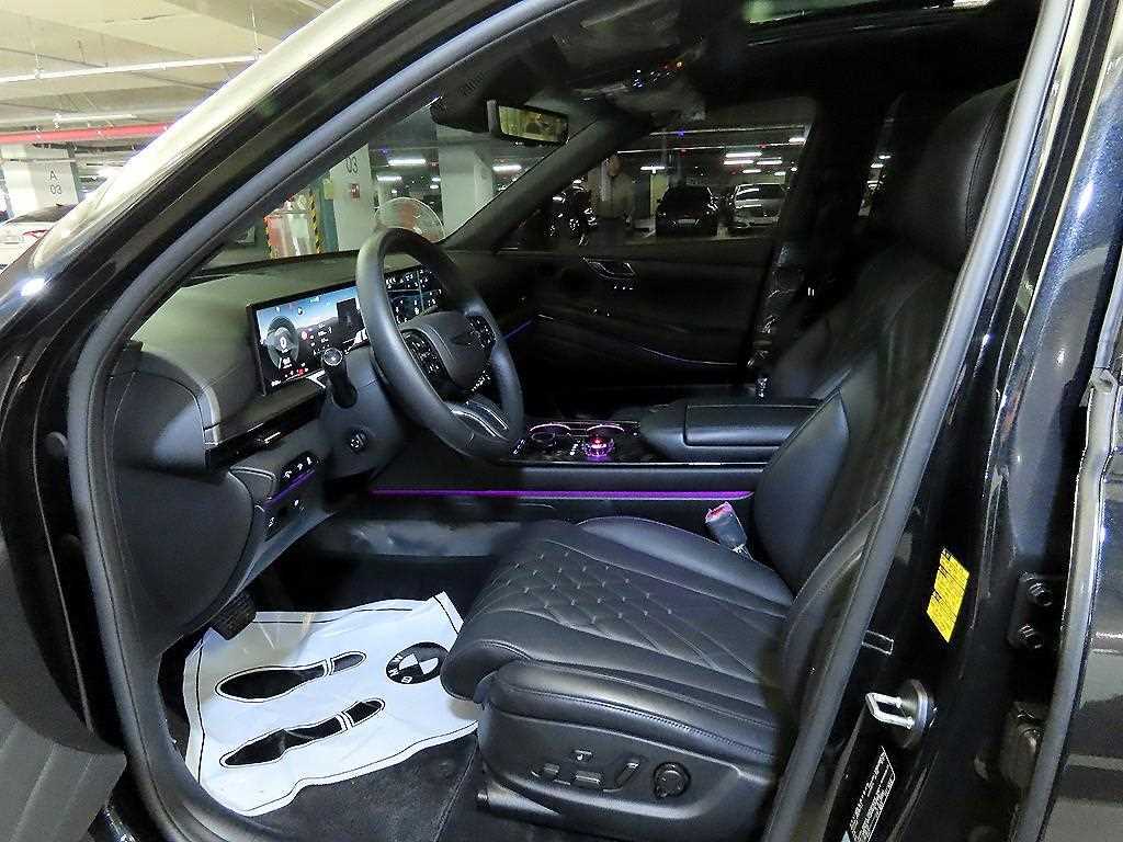 Genesis GV80 - Vista 6