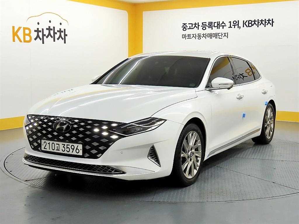 HYUNDAI Grandeur - Vista 2