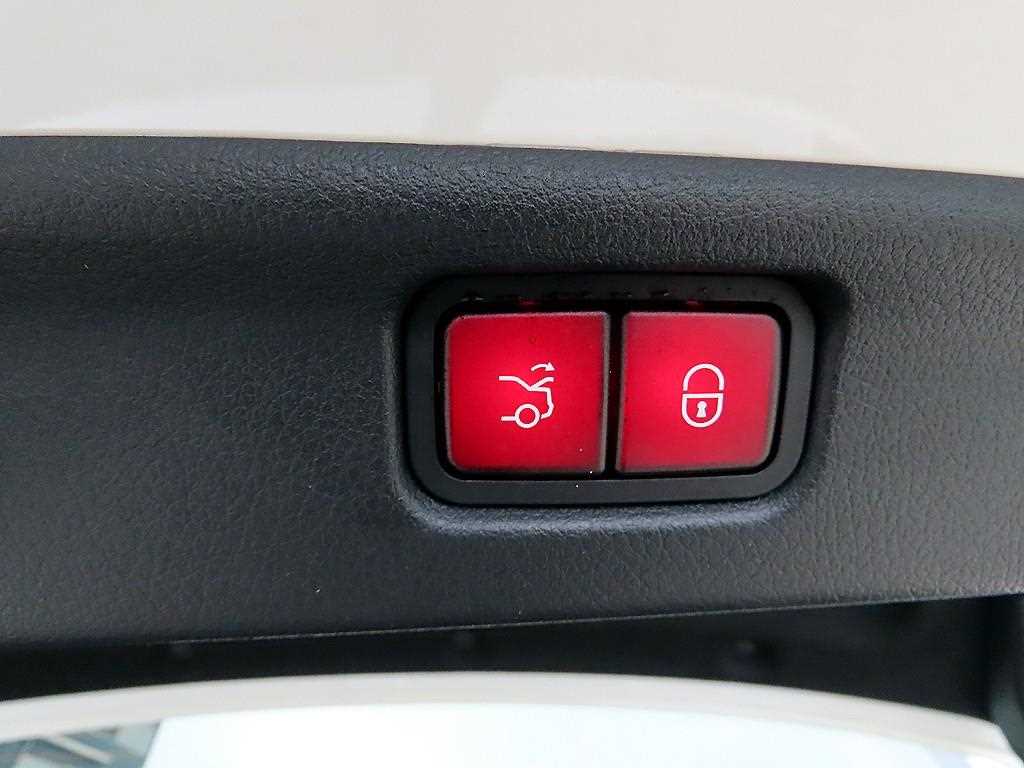 Mercedes Benz C Class 2023 - Importación desde Corea - HF Imports Iquique - Foto 16