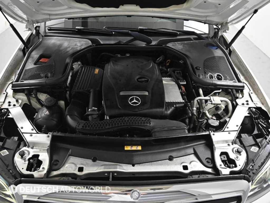 Mercedes Benz E class - Vista 6