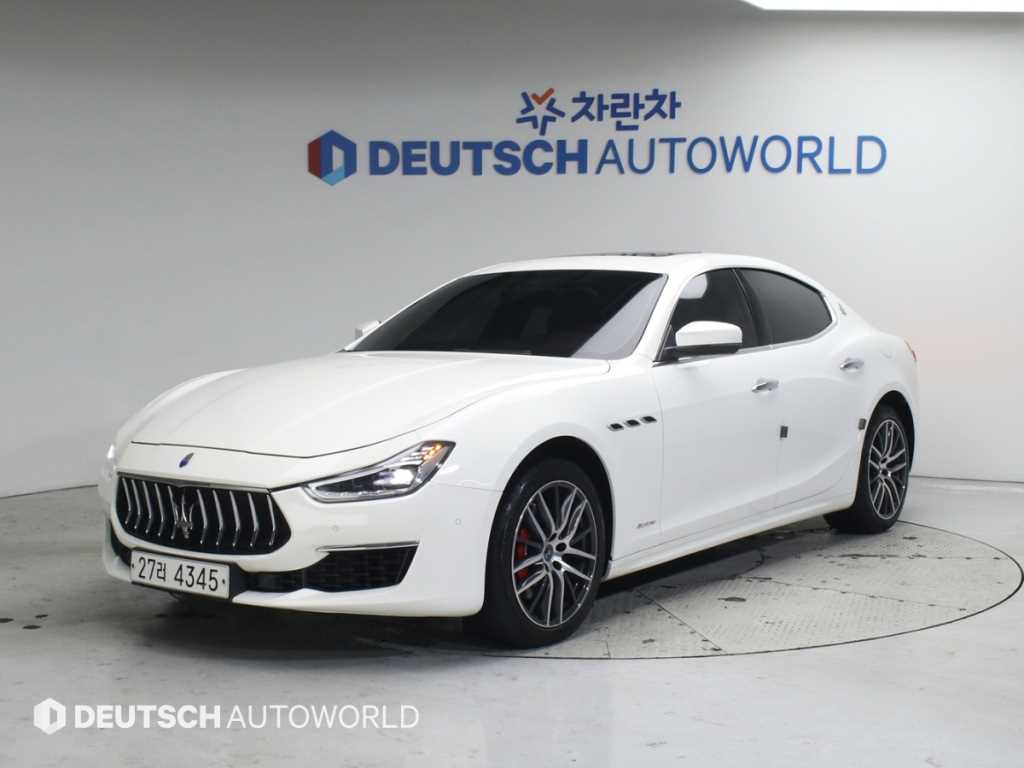 Maserati Ghibli 2018 Blanco - Importación desde Corea - HF Imports Iquique - Foto 1