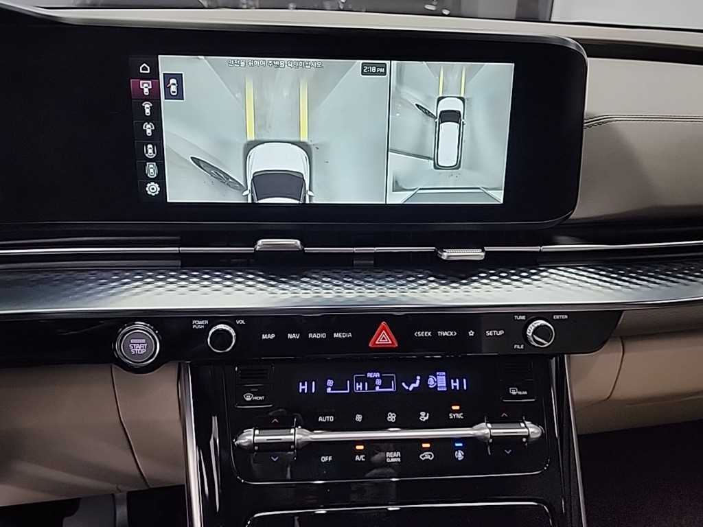 KIA Carnival - Vista 10