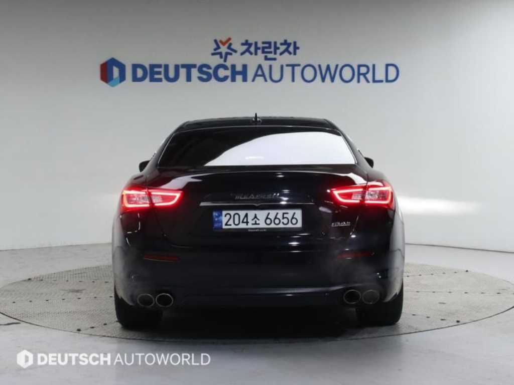 Maserati Ghibli - Vista 4