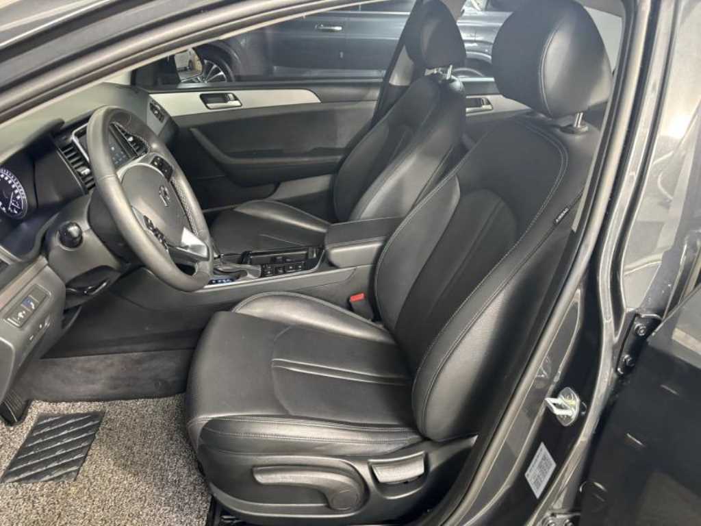 HYUNDAI Sonata - Vista 8