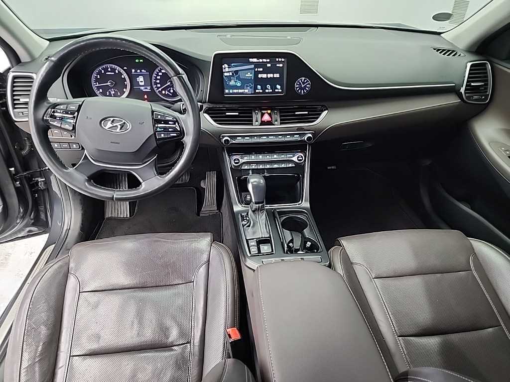 HYUNDAI Grandeur - Vista 7