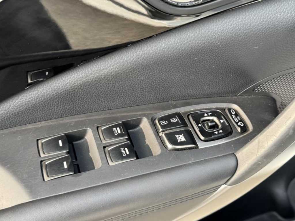 HYUNDAI Grandeur 2012 - Importación desde Corea - HF Imports Iquique - Foto 13