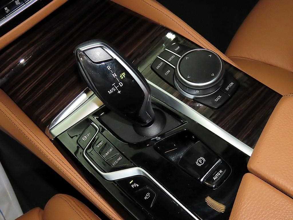 BMW 5 Series - Vista 12