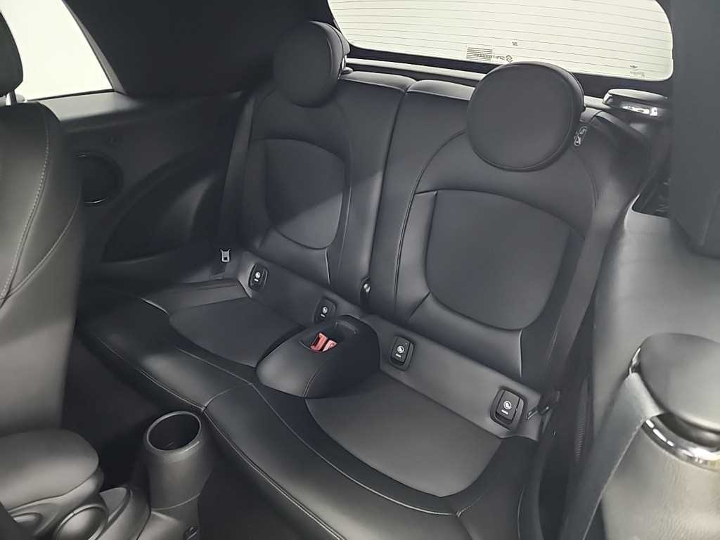 Mini Cooper Convertible - Vista 12