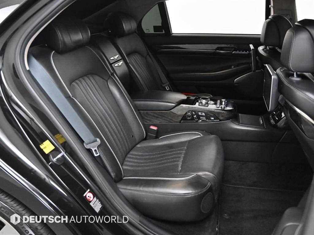 Genesis EQ900 - Vista 12