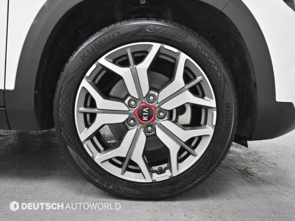 KIA Seltos - Vista 5