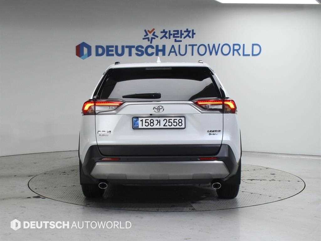 Toyota RAV4 - Vista 5