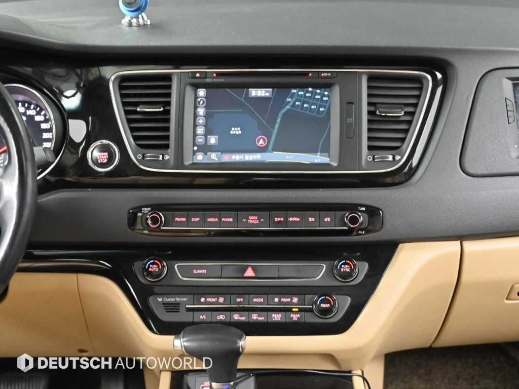 KIA Carnival 2018 - Importación desde Corea - HF Imports Iquique - Foto 14